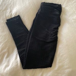 “The booty” leggings